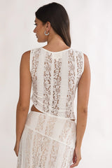 Eleesa Asymmetric Hem Top Lace White