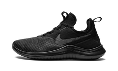 FREE TR 8 MNS WMNS "Triple Black" 942888 002