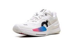 The Roger Pro 2 WMNS "White Malibu" 3WE10332840